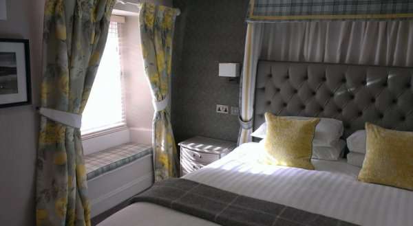 Queens Head Inn & Restaurant