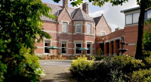 Brandon House Hotel