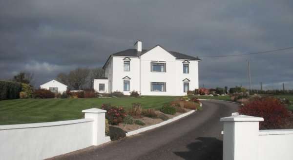 Castle Farm Bed & Breakfast