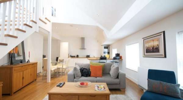 Clarendon Vacation Apartment