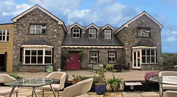Connemara National Park Hostel – Letterfrack Lodge