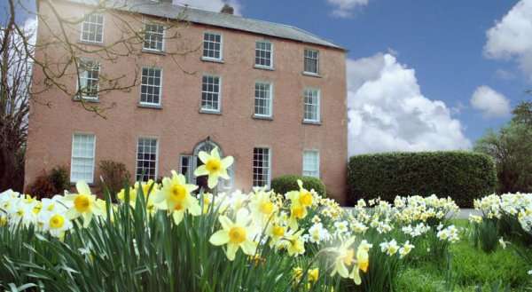 Dollardstown Historic Country House B&B