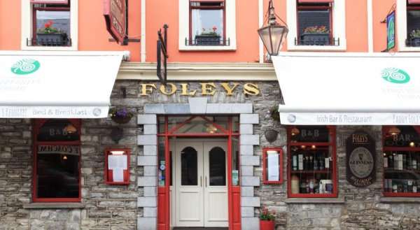 Foley's Guesthouse & Self Catering Holiday Homes