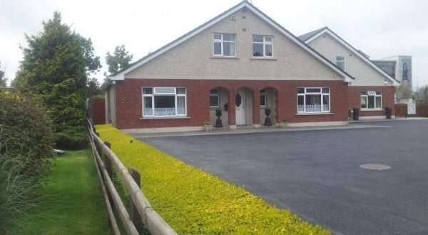 GoldenDawn Guest House