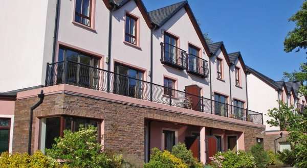 Grove Lodge 2