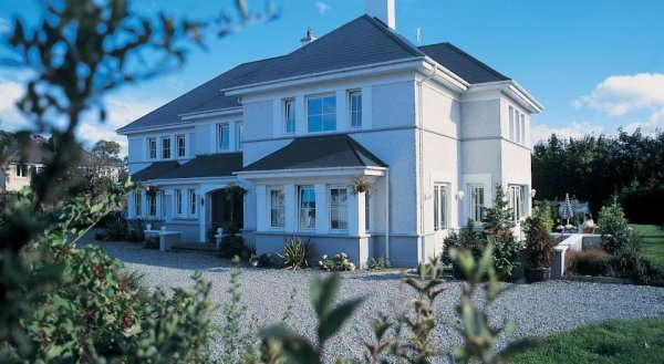 Killarney Lodge