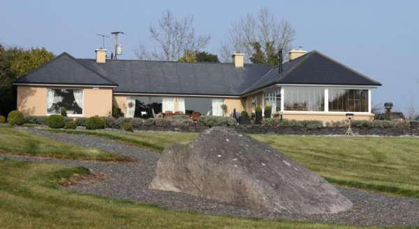 Lakeshore Lodge B&B