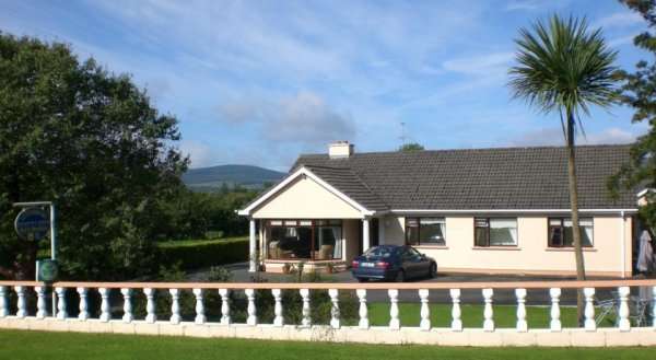 Lettermore Country Home