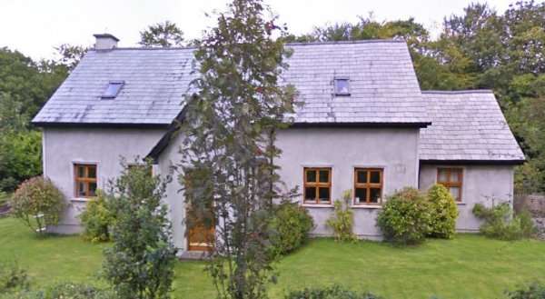 Nire Valley River Cottage