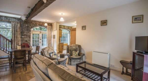 Old Mill Town Centre Apartments