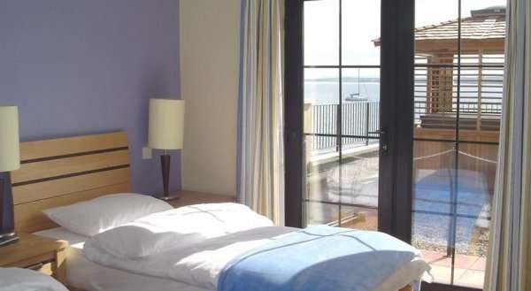 Pier Head Hotel