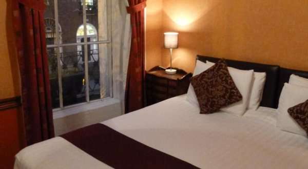 Russell Court Hotel