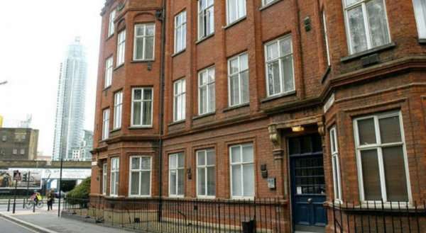 Victorian 2 Bed Flat Vauxhall Park