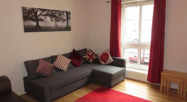Waverley Park Apartment