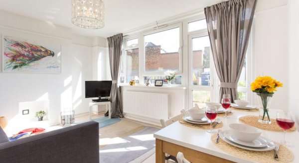 Westcombe Park Apartment