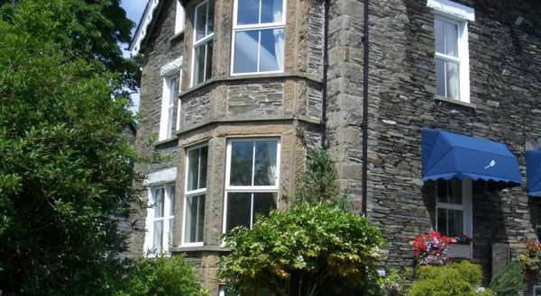 Wheatlands Lodge Guesthouse