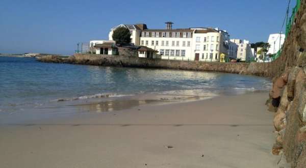 Fort D'auvergne Hotel
