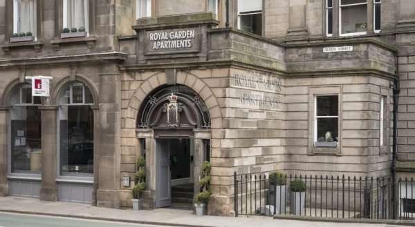 Fountain Court Apartments - Royal Garden
