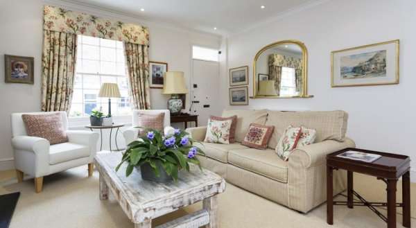 Four Bedroom House in Notting Hill
