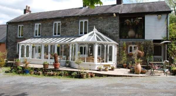 Four Seasons Bed and Breakfast