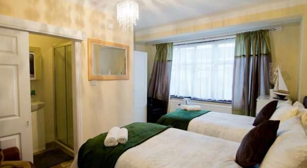Gable Lodge London Enfield 295