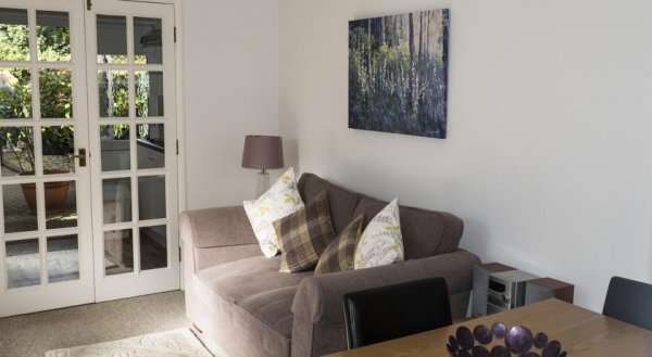 Garden Room Apartment