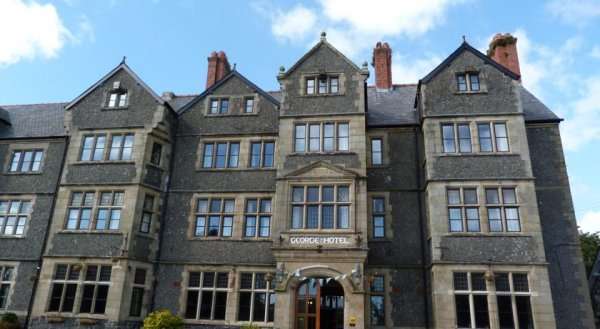George IV Hotel