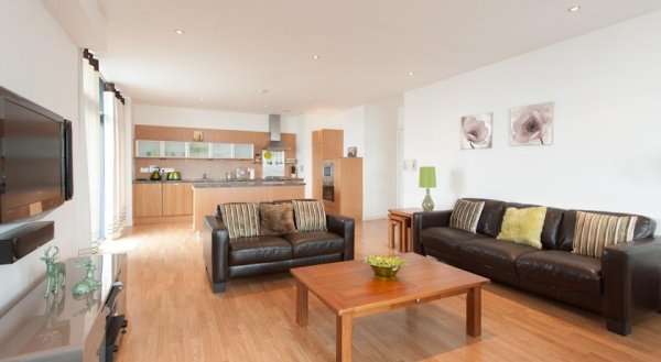Glasgow City by Reserve Apartments