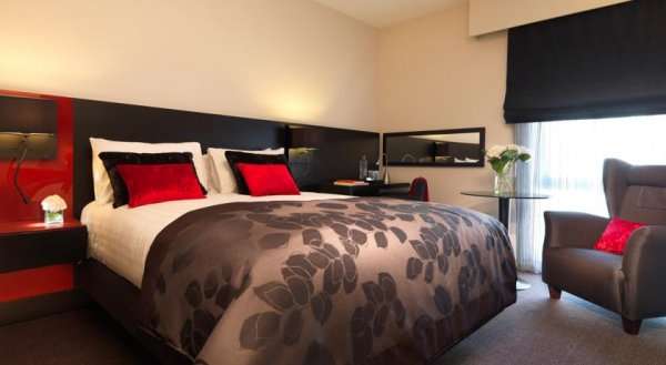 Guildford Harbour Hotel