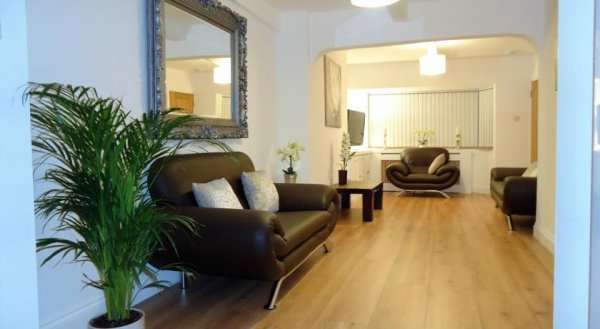 Hampton Road West Guest House