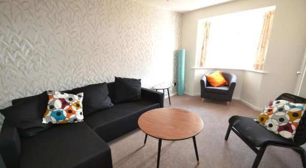 Foundry Close Holiday Home