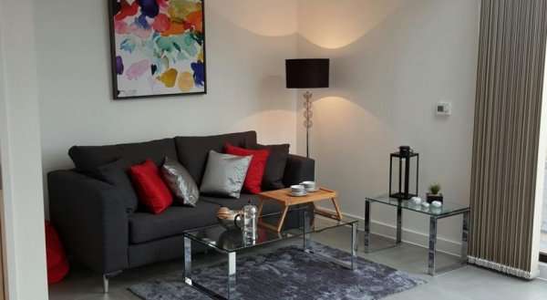 Gazzano Two Bedroom Apartment in Farringdon.