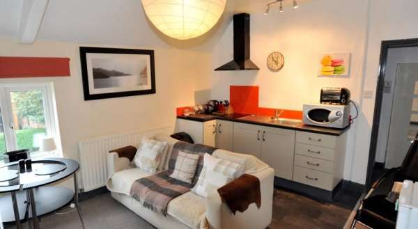 Hare and Hounds Inn