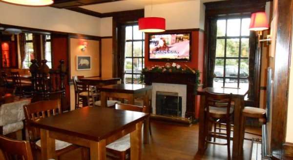 Hartwood Hall by Good Night Inns