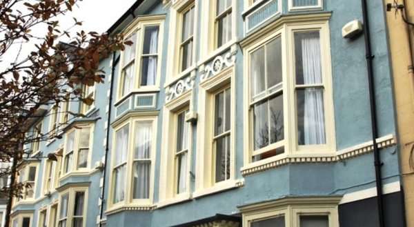 Harry's Hotel & Restaurant
