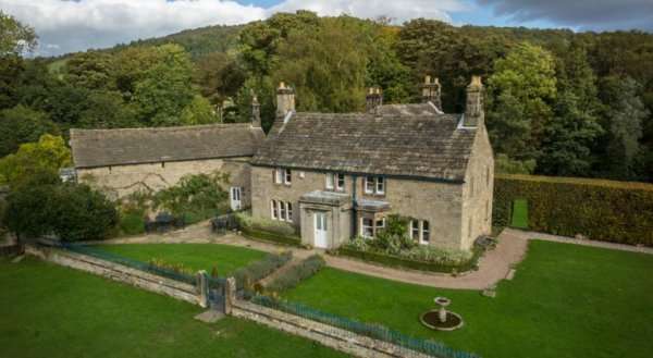 Heathy Lea Bed And Breakfast