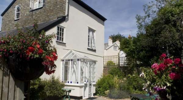 Hemphaye Cottage