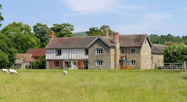 Henley Farmhouse