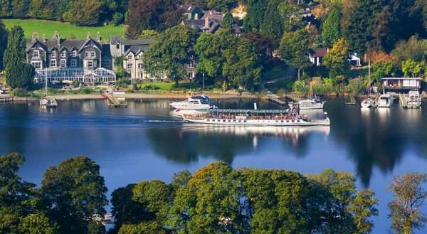 Lakeside Hotel and Spa