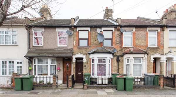Luxury Plaistow Apartment