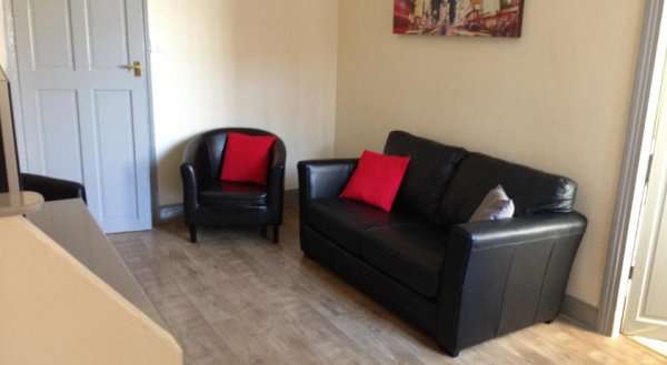 Maxwell Apartment