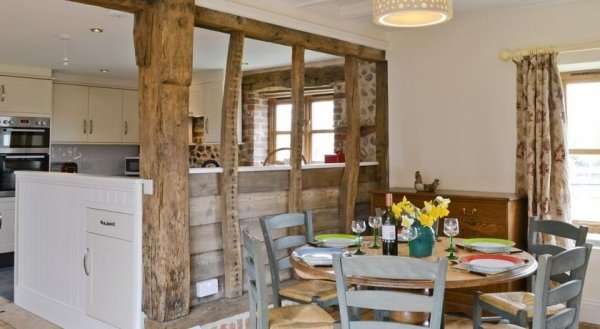 Mill Farm Barn