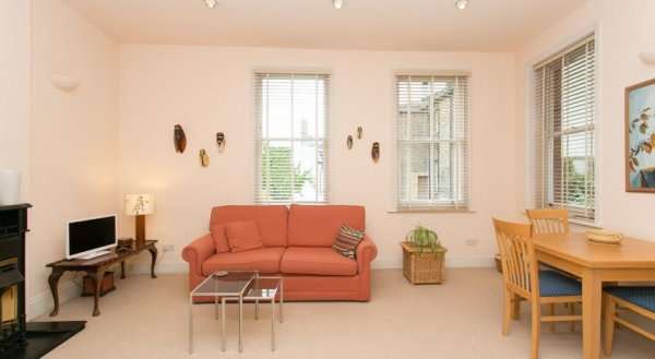 One Bedroom Apartment in Hampstead