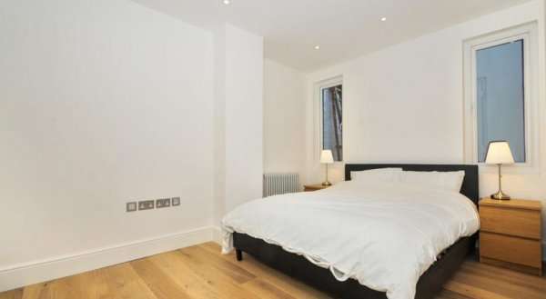 Queensborough Apartment