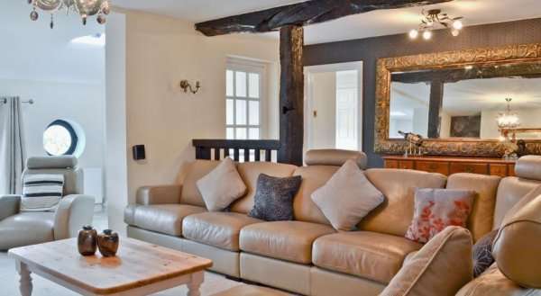 Redbridge Farmhouse