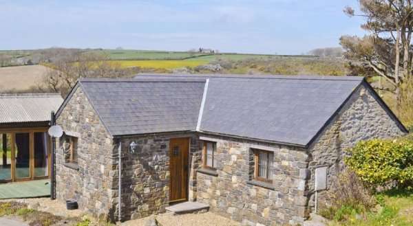 Rhyndaston Villa Cottage