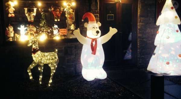 Ringinglow Toy Cottage