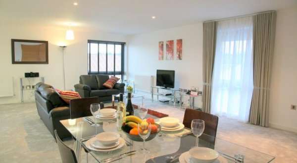 Roomspace Serviced Apartments - The Residence
