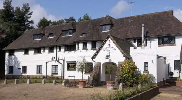 Roundabout Hotel