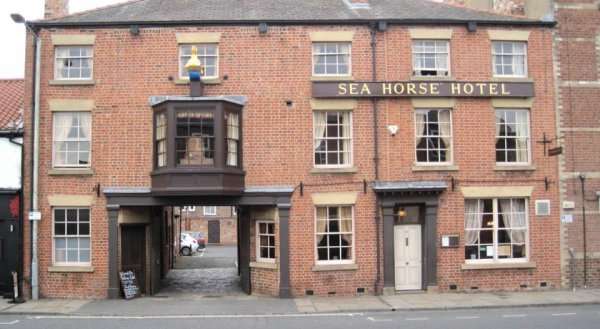Sea Horse Hotel